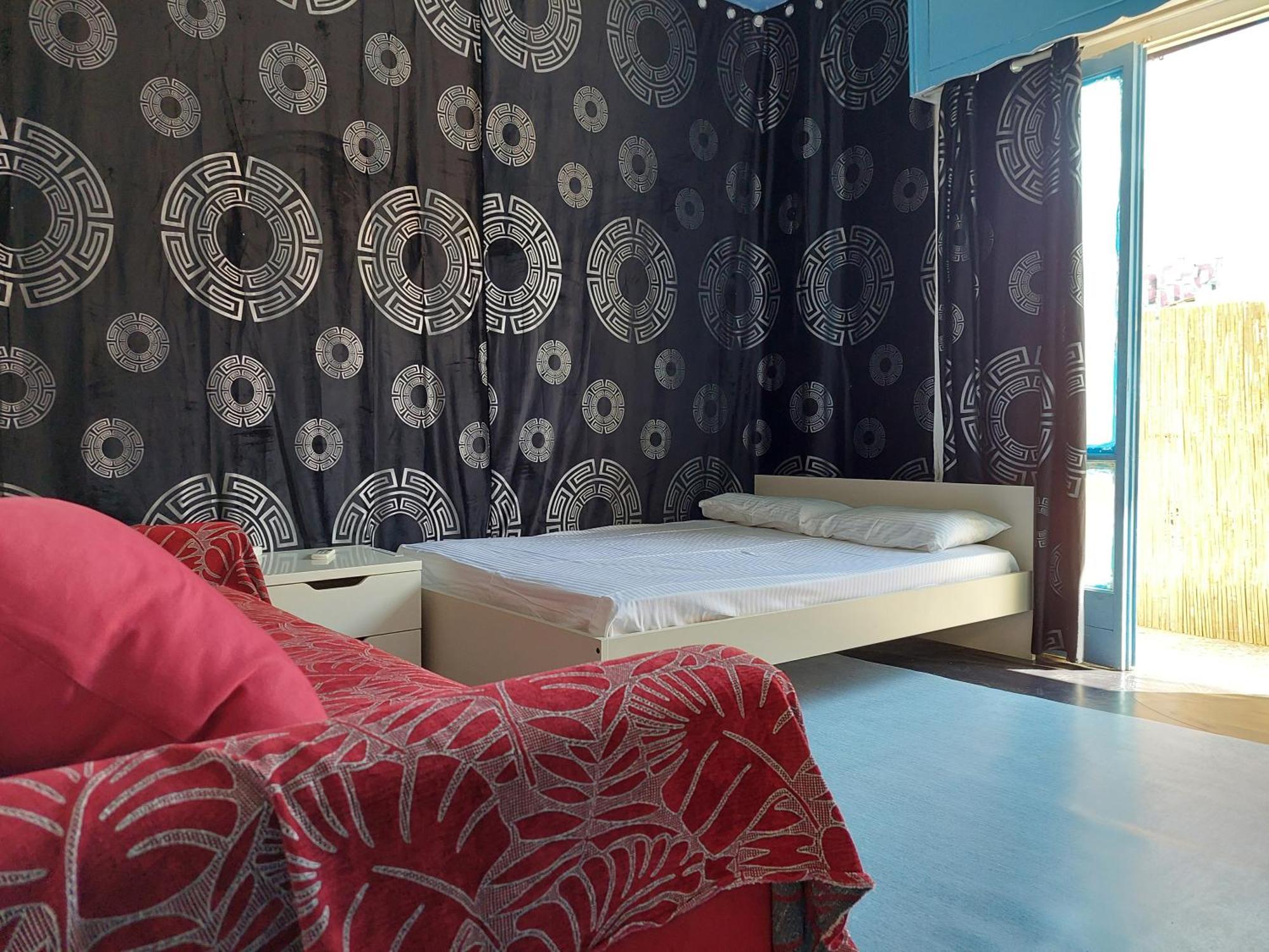 Thissio In The Share Apartment Athens